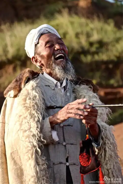 大自然赋予人间的奇观《陕西波浪谷》