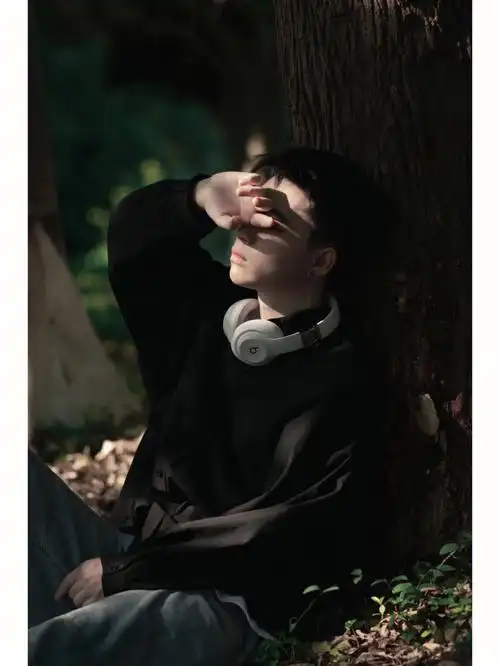 阳光正好森系男生写真