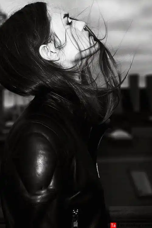 henrikadamsen黑白经典人像