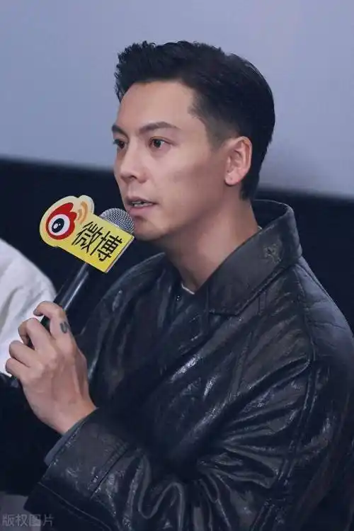 陈伟霆发布会惊言"第一次",背后竟牵扯至杨颖的情感往事_黄晓明_演艺