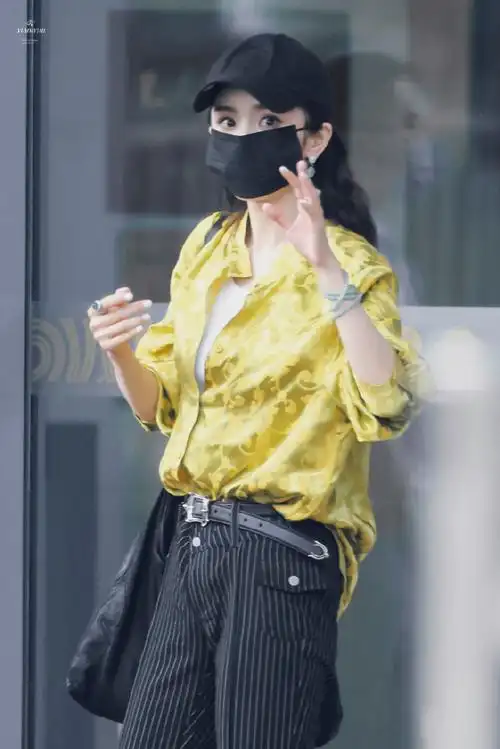 杨幂私服##杨幂新中式霸总穿搭##今日星拍放送