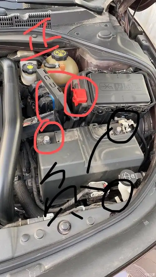 紧急求助电池正负极位置