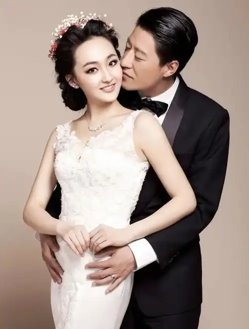 演员于震:前妻方柏霓污蔑我"家暴男",二婚媳妇辛月爱我如珍宝