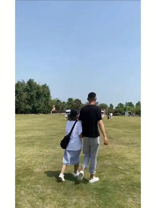 最萌身高差  #宝藏男孩张艺兴  我是155/181