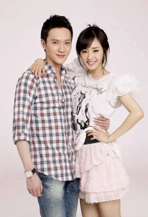 杨幂 冯绍峰亲密大头贴