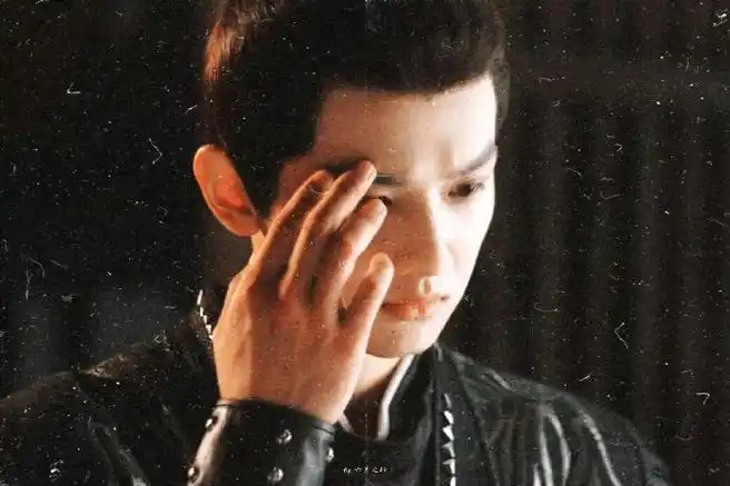 叶盛佳 执笔是我的救赎