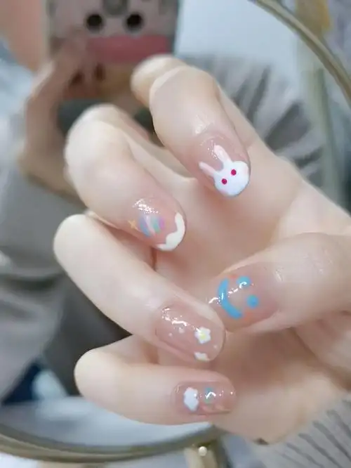 可爱786178的美甲