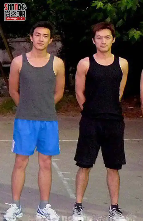 胡歌身高是多少 182cm还是185cm?