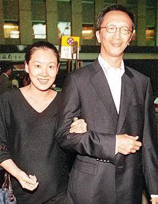 组图:重温众星孕照 品味一代辣妈不同"孕"味