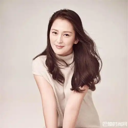 黄澜毕业于哪个大学黄澜学历被扒竟是一名学霸真的吗黄澜的孩子和老公