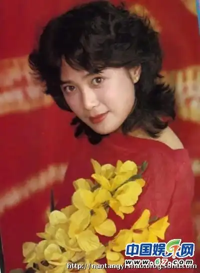 傅艺伟80年代青涩照曝光妖艳演妲己无人超越组图