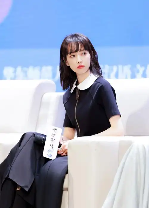 宋茜超话#宋茜温暖的甜蜜的#感悟生活色彩,在交流中触及灵魂底色.