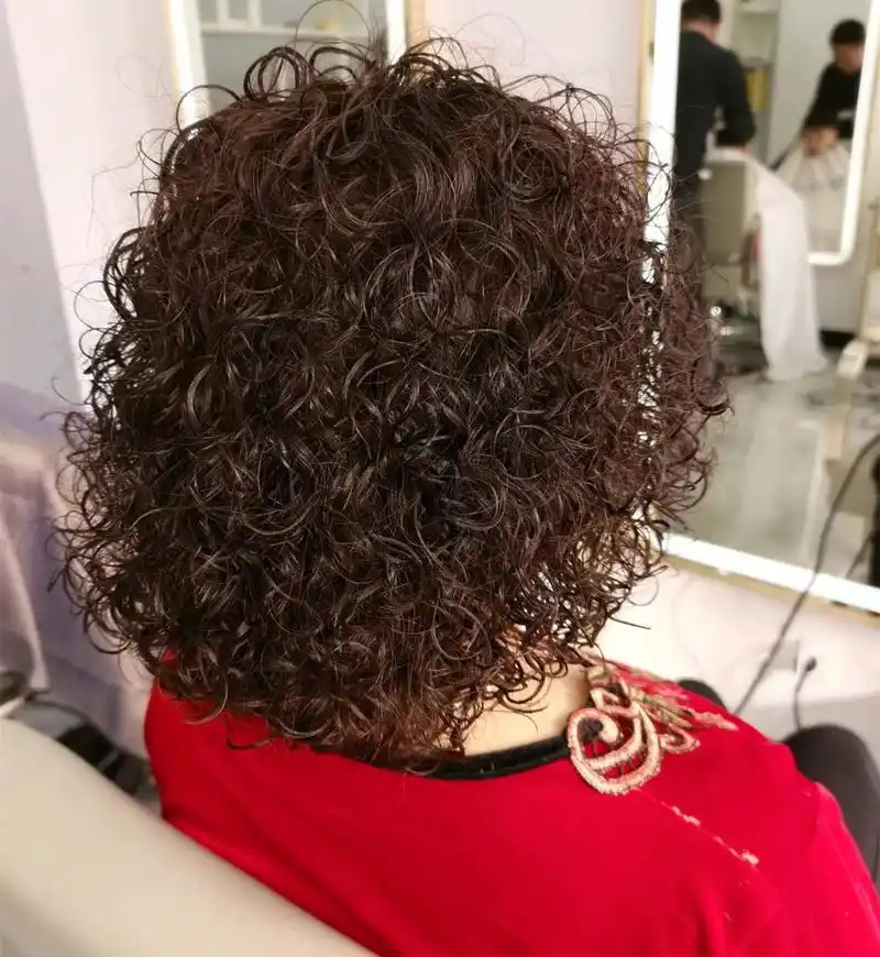 50岁中老年烫发发型50岁中老年烫发发型短发