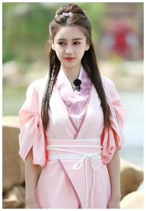 angelababy《奔跑吧》古风粉裙