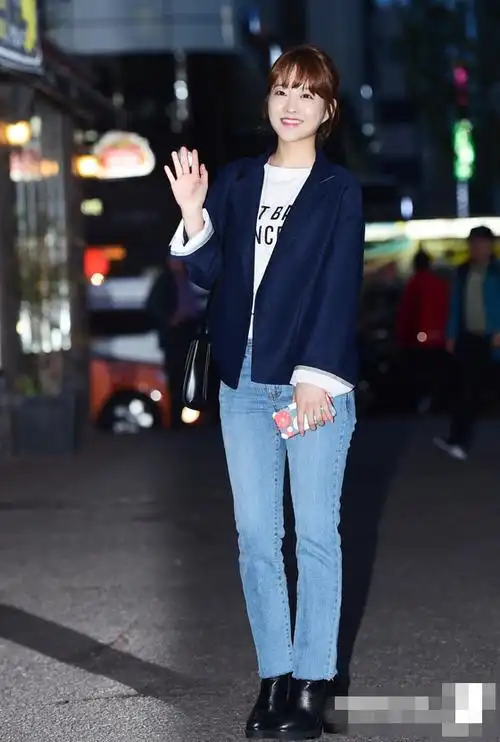 大力女都奉顺举行终映宴朴宝英朴炯植亮相比心秀恩爱组图3