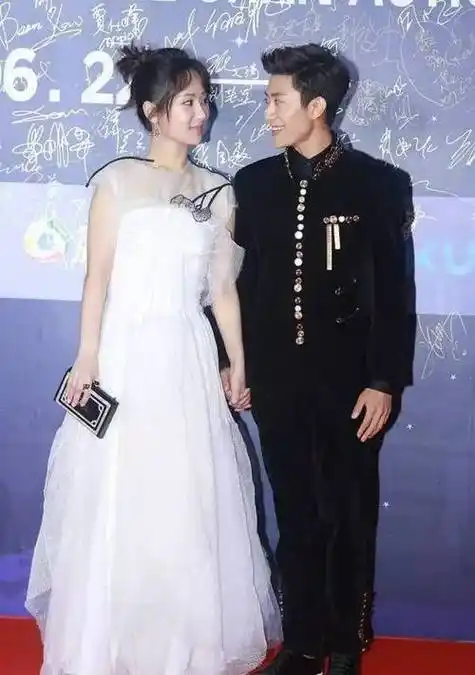 张一山和杨紫结婚,杨紫结婚了吗