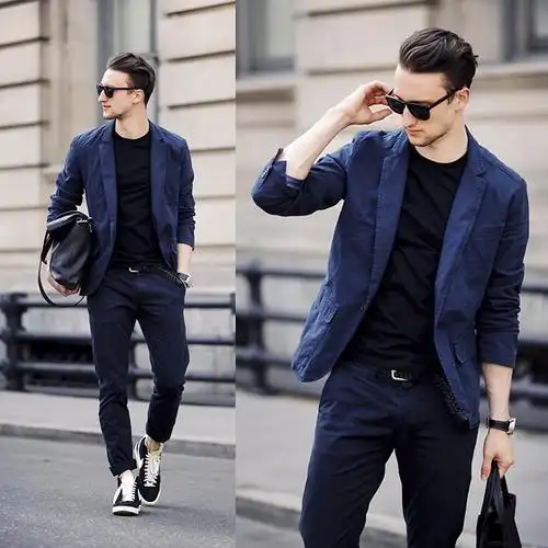 灰色格子裤子和藏蓝色西装外套搭么 要配什么颜色的鞋子