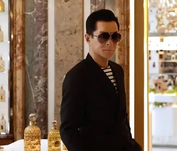 古天乐疑辟谣医美过度,被说成像三星堆面具,晒出帅照颜值仍在线_长相