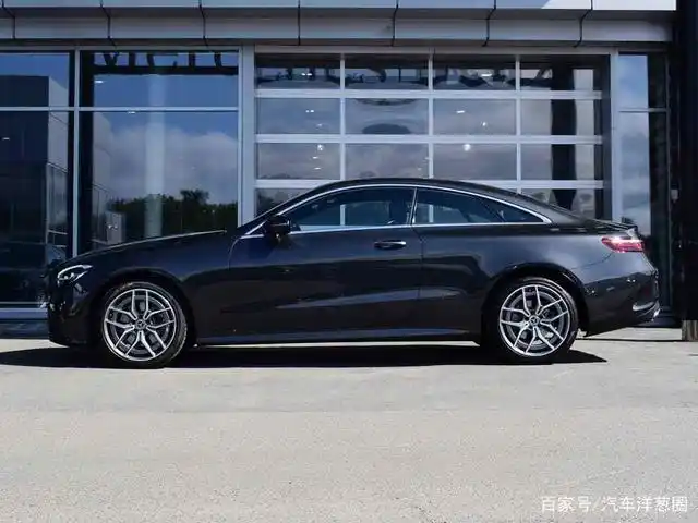 新款奔驰e级coupe海外实车 精致运动的双门轿跑风格