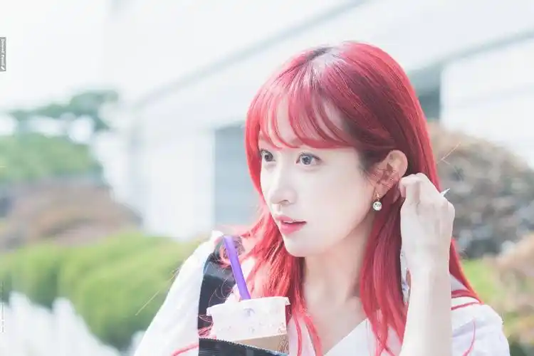 安喜延 安希妍 hani