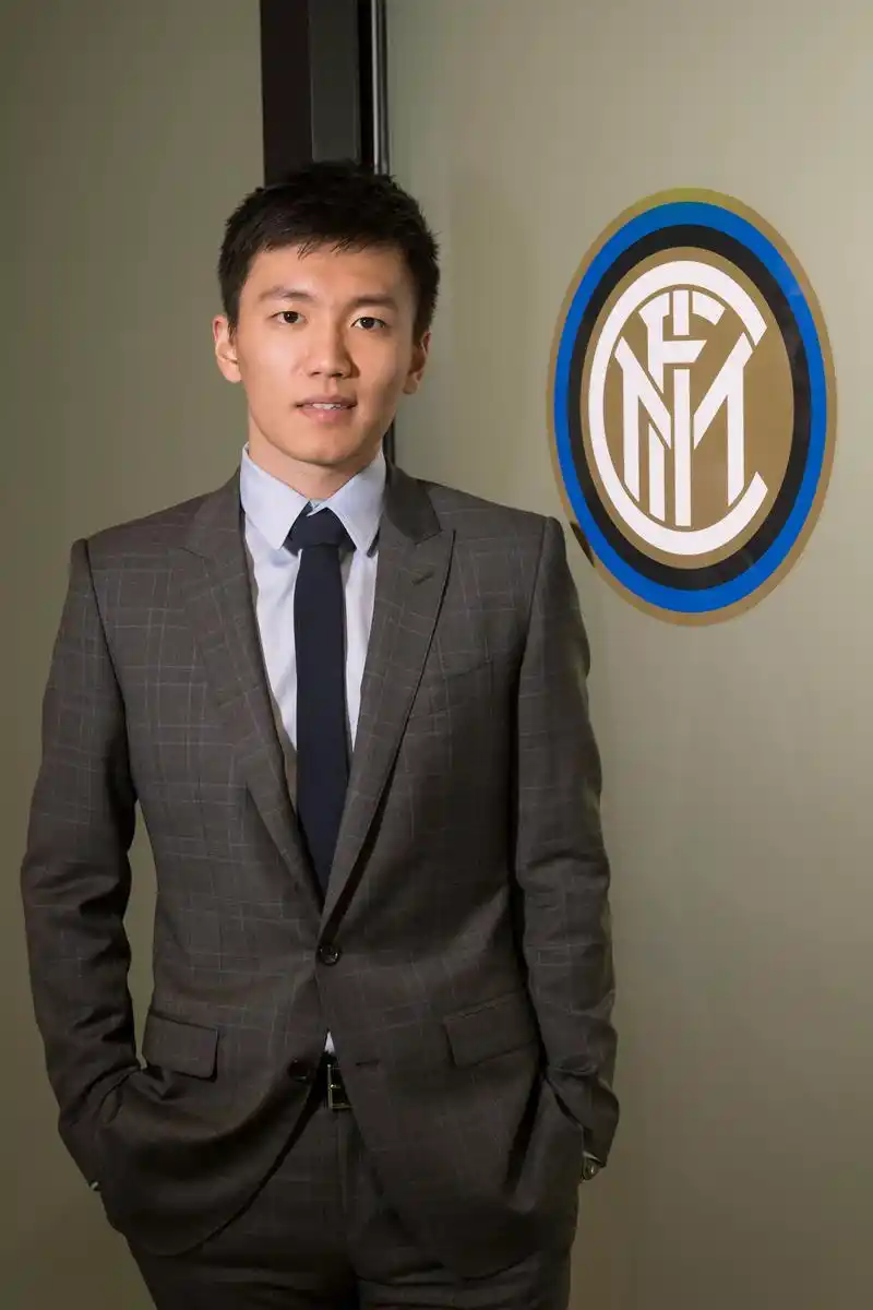 张康阳履新致辞:将同亿万内拉一起,迎接全新挑战