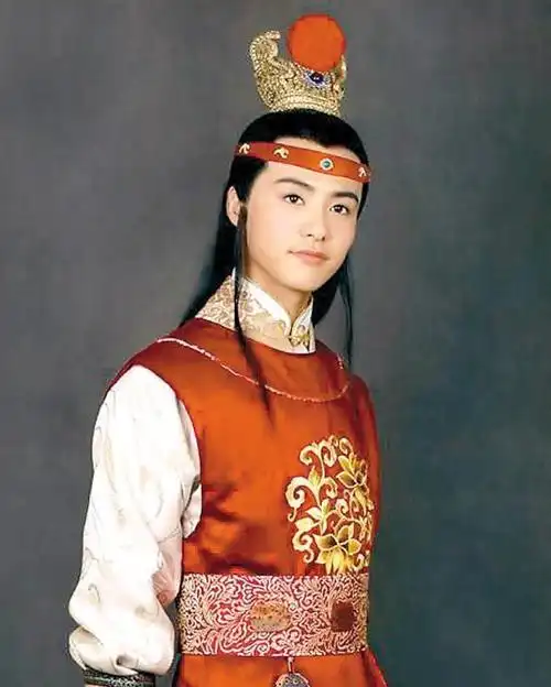 红学又一大发现,贾宝玉出家后还俗了,遇见妙玉后二人结为夫妻