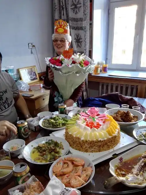 农历四月十二日是我七十七岁的生日.