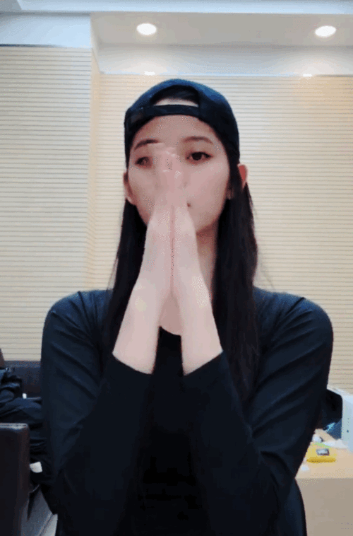 原创看才女欧阳娜娜的私服衣柜时尚品味超高帮你解决出门穿搭烦恼