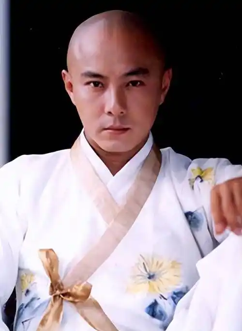 结三次婚,两度丧子,长期分居,59岁无儿无女,张卫健咋这么惨?