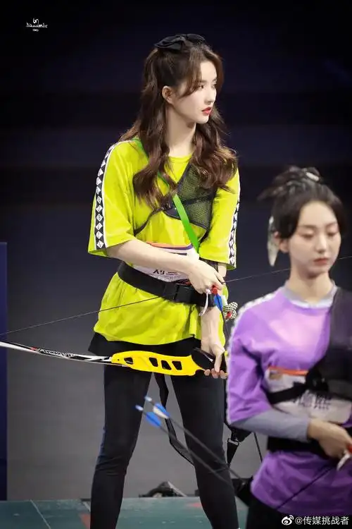 刘些宁今年的超新星表现不错呀 在射箭方面……_高清图集_新浪网