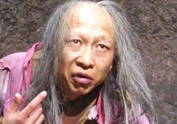 原创裘千丈裘千尺裘千仞你分得清吗为何名字都是长度单位内含玄机