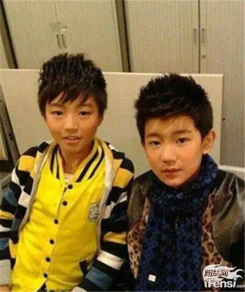 王源王俊凯长过这样?tfboys旧照被扒!