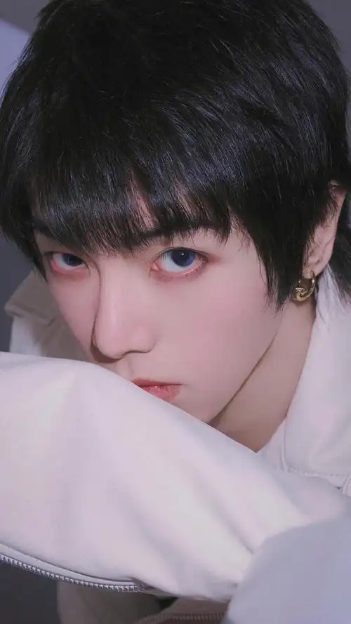 【华晨宇】补充几张,嗐,我华哥.