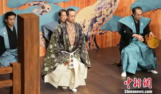 能乐大师坂井音重西安公演 民众领略日本传统艺术