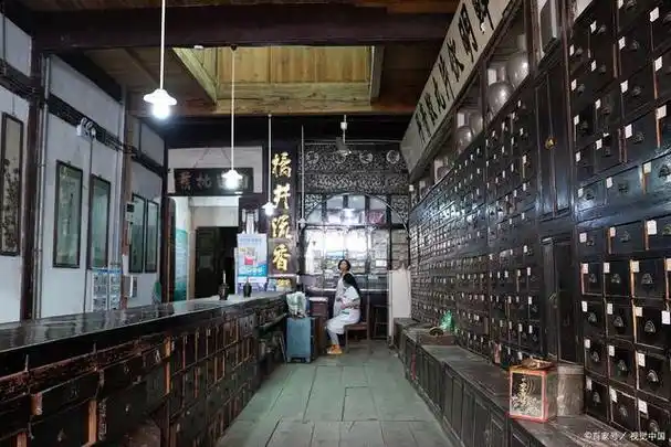 一,郑州中医药材养生茶店装修前期准备在装修中药奶茶店之前,需要先