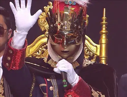 《蒙面歌王》实力选手"音乐大将"能否取得十连胜引关注