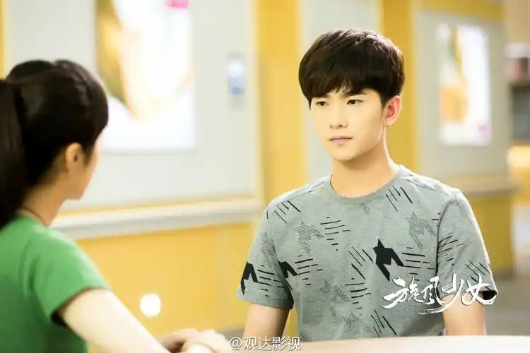 旋风少女杨洋变最帅裁缝白敬亭成剪刀手 杨洋白敬亭剧照图片