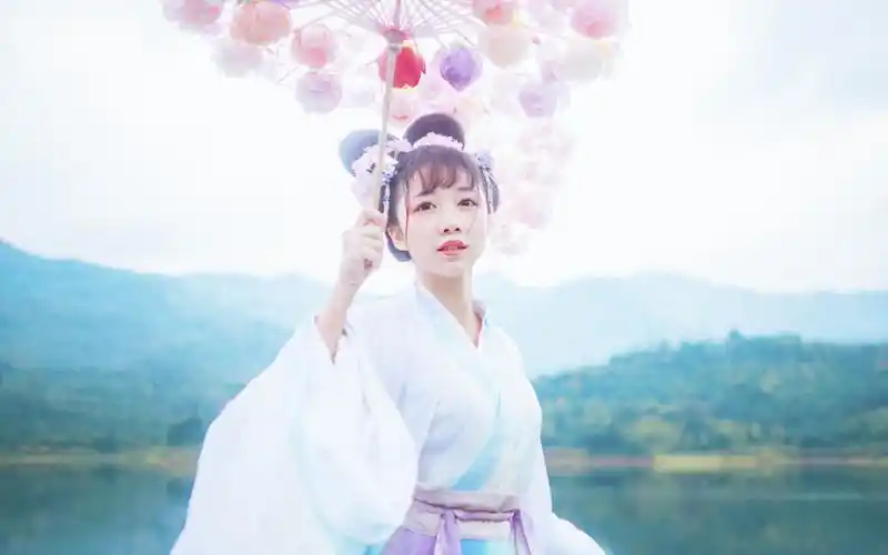 花仙子古装美女梦幻写真桌面壁纸