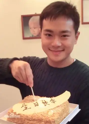 曹骏个人简历资料最新消息-明星库-中国时尚网