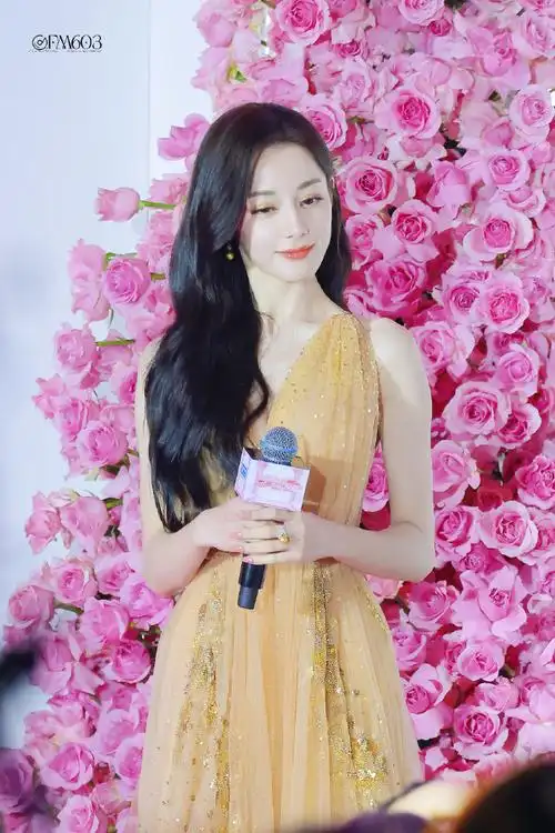 迪丽热巴活动直播##迪丽热巴 迪满楼