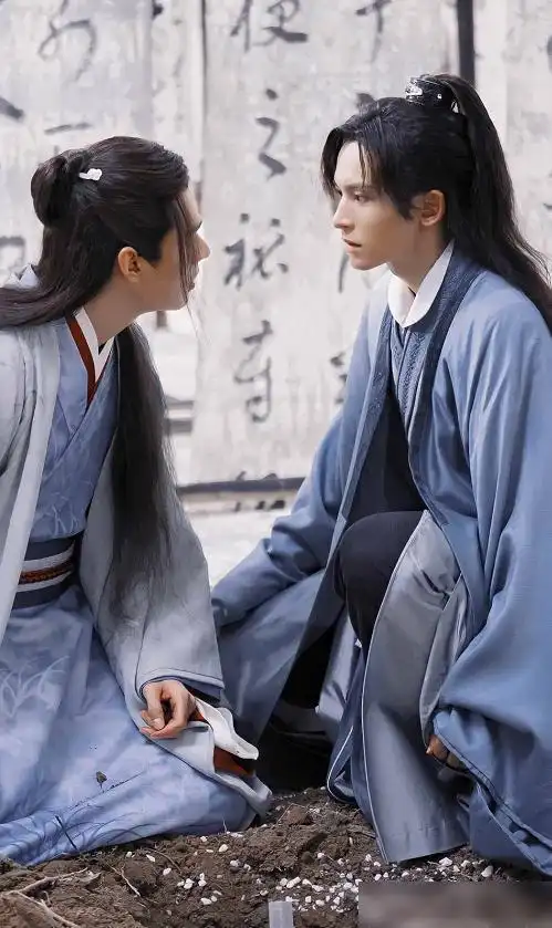 山河令周子舒命不久矣,温客行雨夜摔萧,殊不知以后再无阿湘打伞