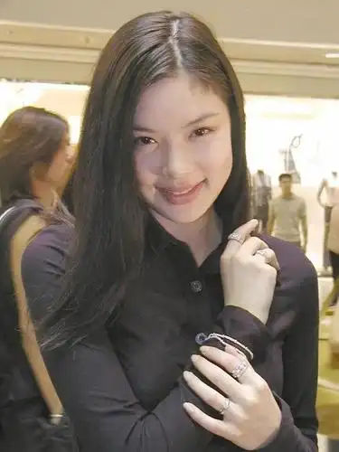 黎明对乐基儿的改变很满意对老婆出手相当大方.