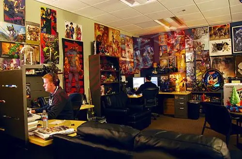 【日常818】游戏公司逼格再高,也怕逗比当道