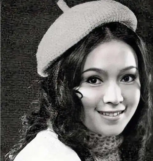 插足两大富豪婚姻侯佩岑的绿茶妈妈林月云实在太狠了