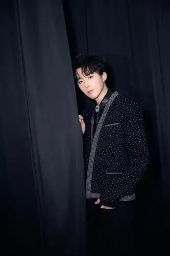 小鲜肉男孩刘宇宁帅气写真