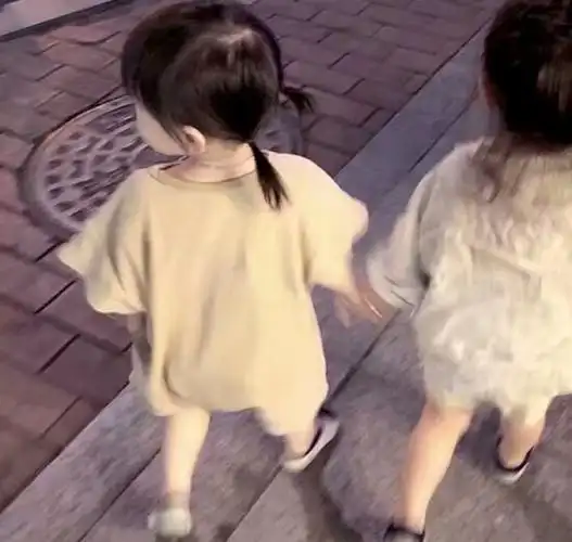 可爱小孩闺密头像