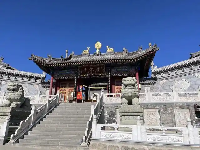 2021年10月份左右到一次五台山之行,用了一天多时间,不愧是佛教圣地