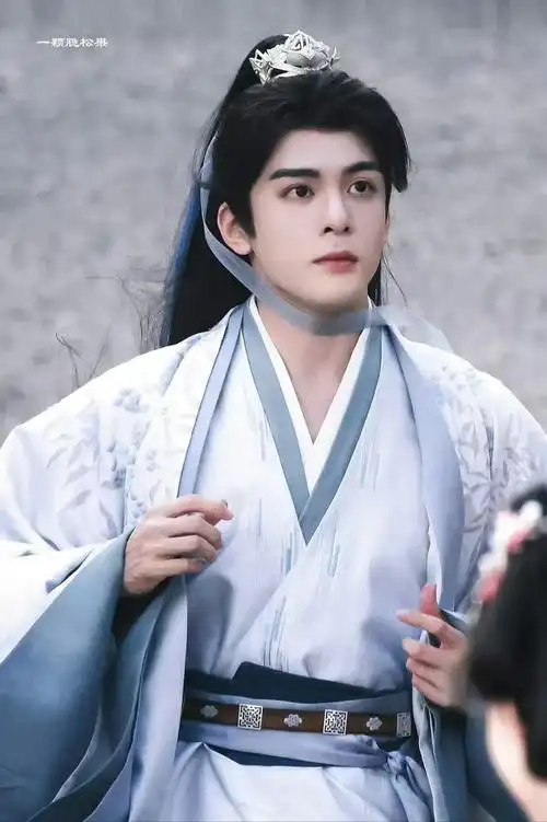 白鹿,曾舜晞《临江仙》开机,全员帅哥美女,于正称播不好就退圈_腾讯