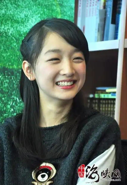 "宫锁沉香"周冬雨pk杨幂 乖巧家居照曝光(图)