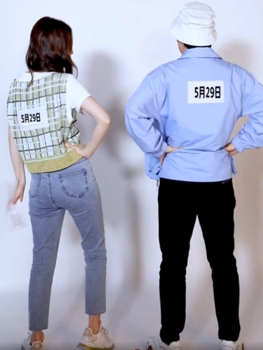 原创杨颖身高165,郭麒麟170,叉腰时看清腰线对比:这咋解释?